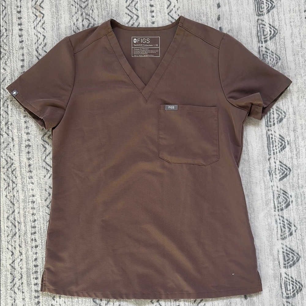 FIGS Smoky taupe XS scrub top